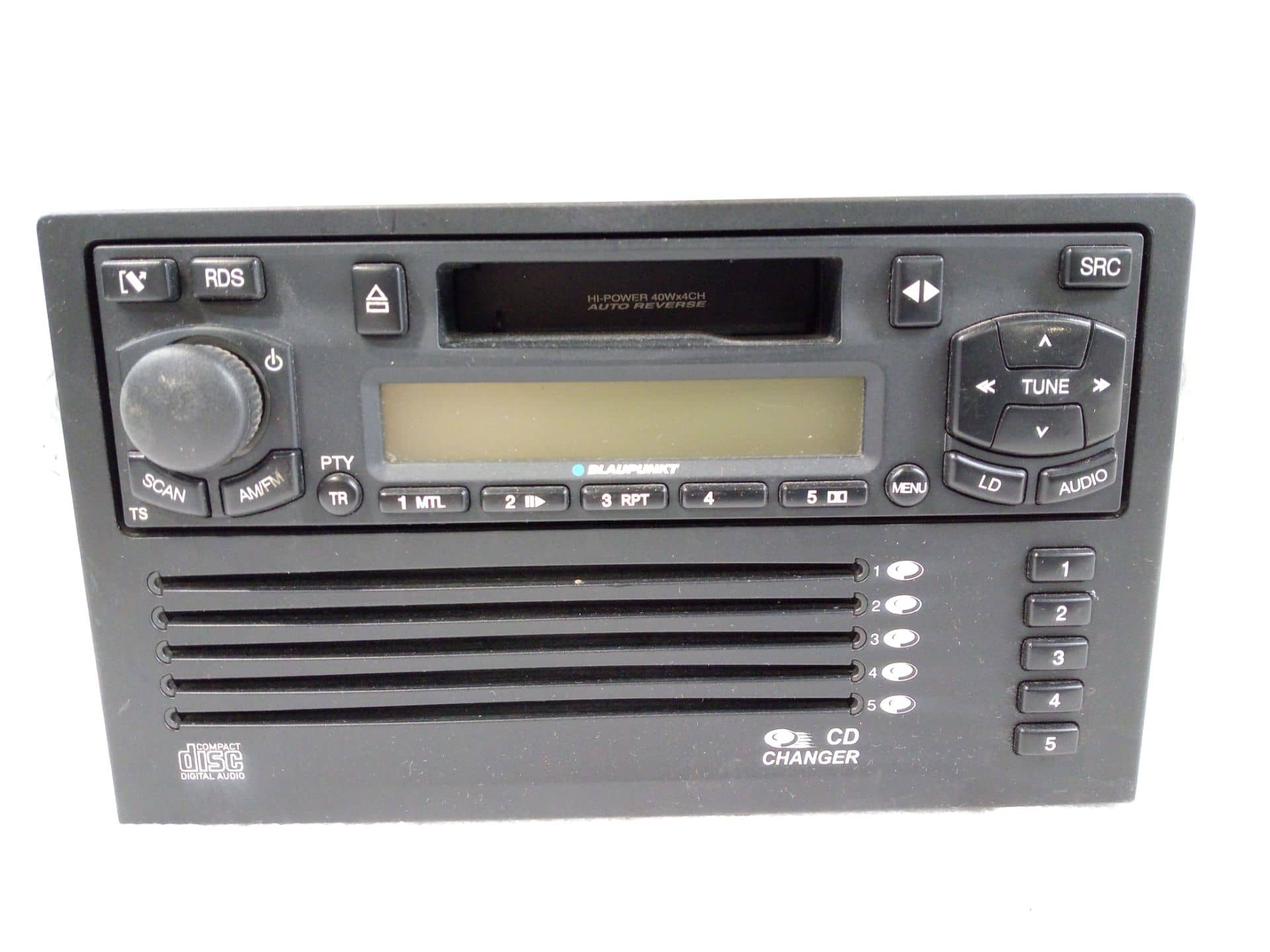 SISTEMA AUDIO / RADIO CD